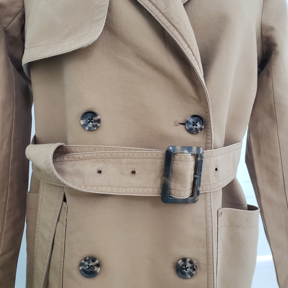 Banana Republic Linen Trenchcoat | Size Small |  Lined  |  Camel Color - Picture 3 of 5